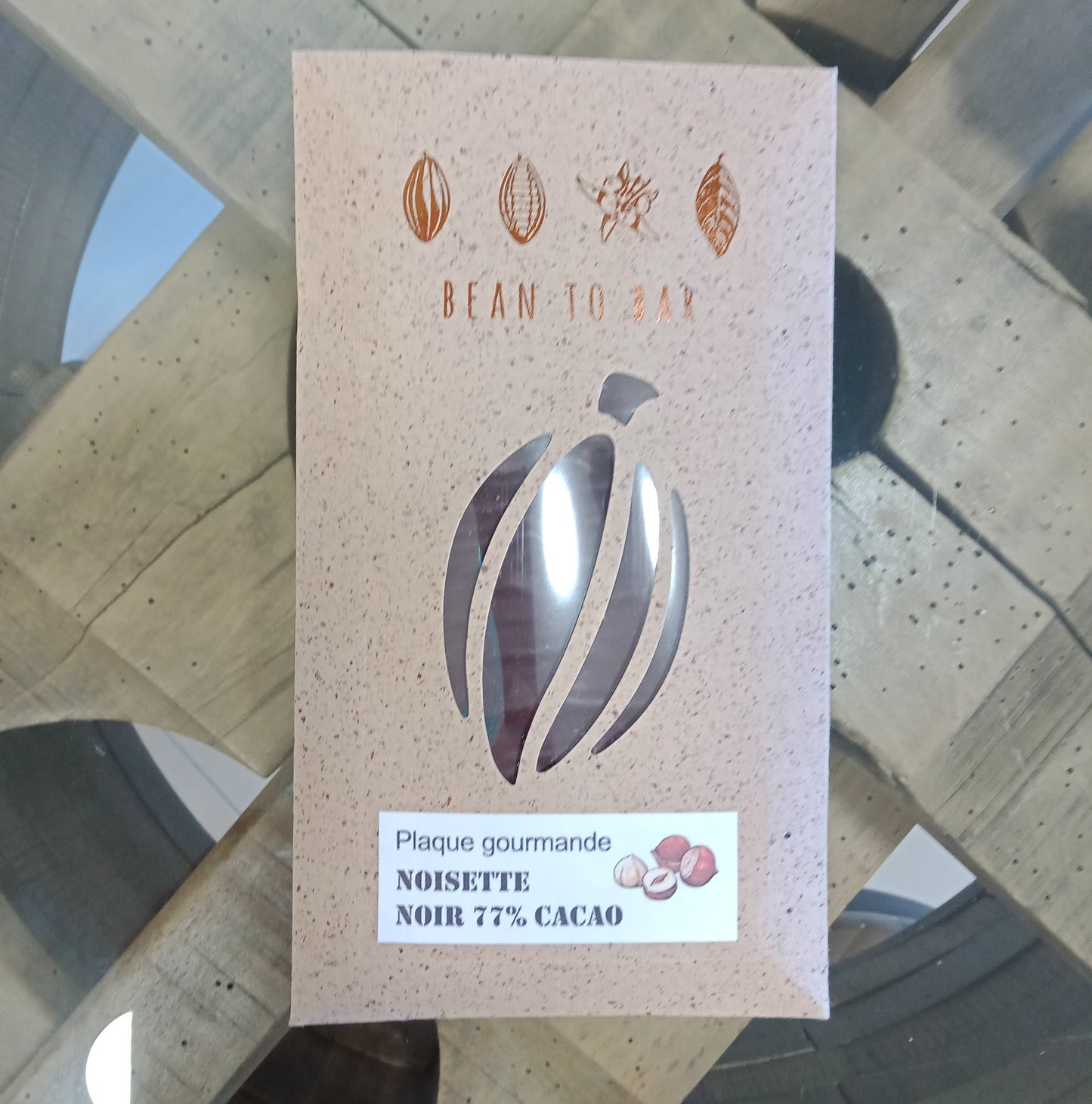 Plaque gourmande Chocolat Noir 77 % Fourrage Praliné Noisette - Plaque de 80g minimum