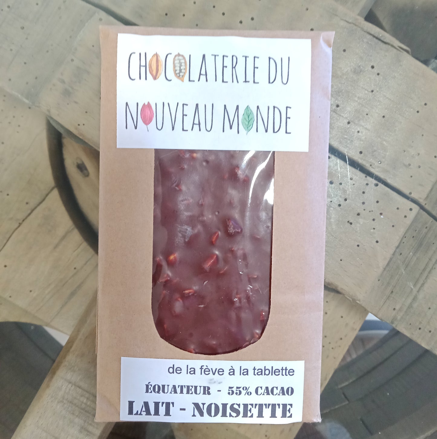 Tablette de Chocolat au lait 55 % aux éclats de noisettes grillées - biosourcé - Tablette de 70 g minimum