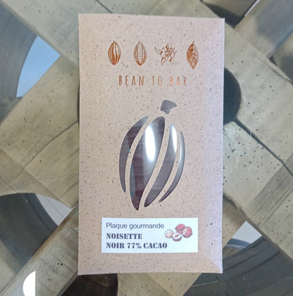 Plaque gourmande Chocolat Noir 77 % Fourrage Praliné Noisette - Plaque de 80g minimum
